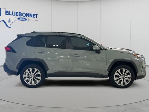 Used 2023 Toyota RAV4 XLE Premium FWD image 4