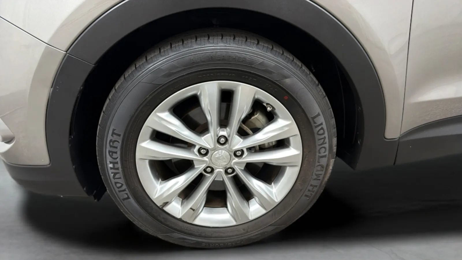Used 2018 Hyundai Santa Fe Sport 2.0T FWD image 28