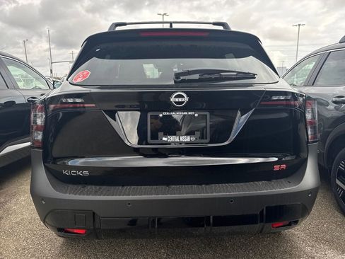 New 2026 Nissan Kicks SR image 13