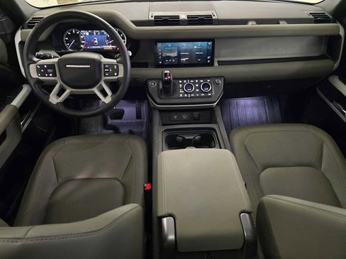 Used 2023 Land Rover Defender 110 SE AWD/4WD image 19