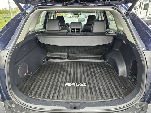 Used 2019 Toyota RAV4 Limited AWD/4WD image 14