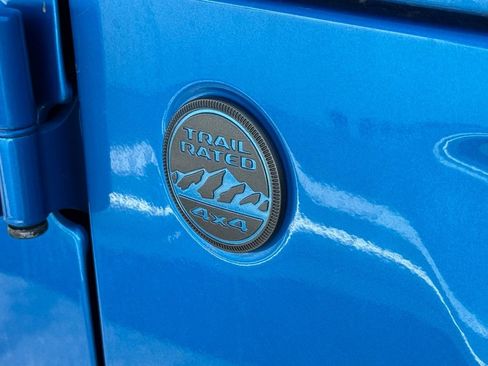 Used 2024 Jeep Wrangler Unlimited Rubicon 4xe AWD/4WD image 8