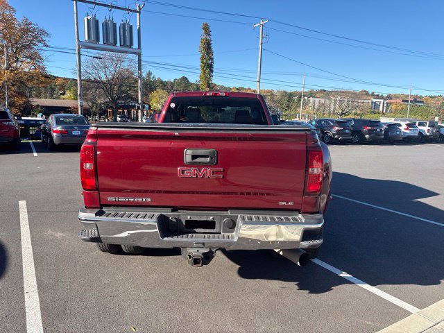 Used 2015 GMC Sierra 3500 SLE w/ SLE Preferred Package AWD/4WD image 4