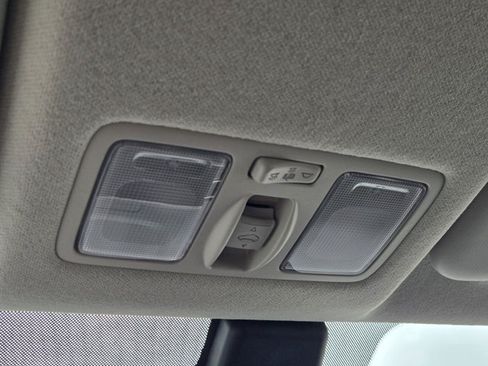 Used 2026 Hyundai Venue SEL FWD image 30