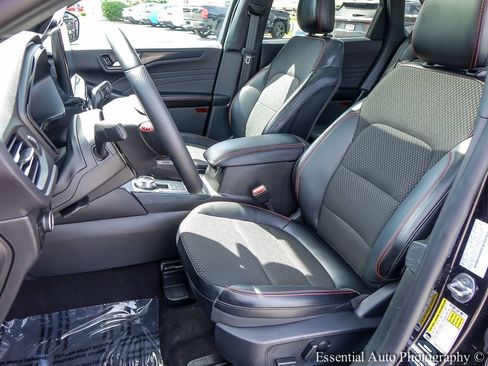 Used 2025 Ford Escape ST-Line Select w/ Tech Pack #1 AWD/4WD image 8