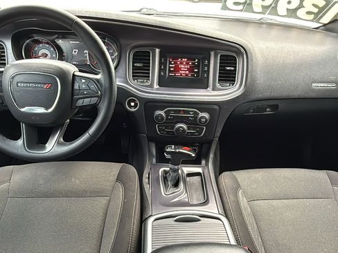 Used 2017 Dodge Charger SE w/ Popular Equipment Group RWD image 15