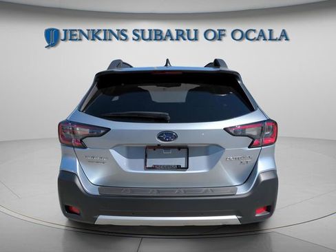 Used 2025 Subaru Outback Limited XT image 4