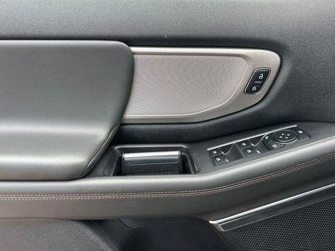 Certified 2025 Ford Expedition Active image 12