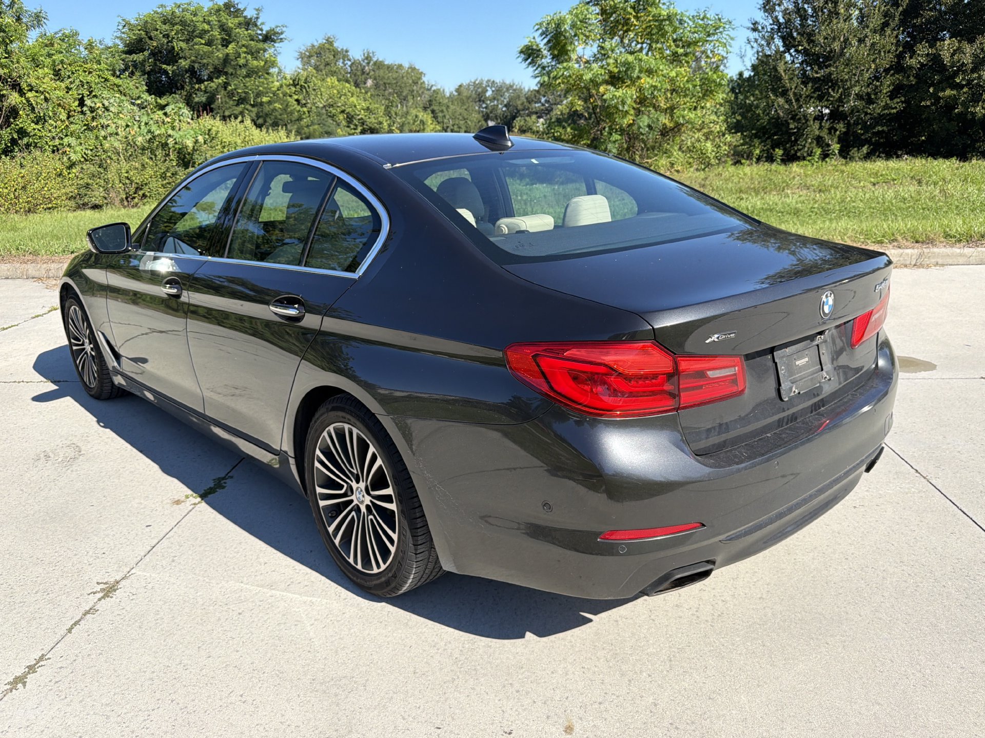 Used 2017 BMW 540i xDrive AWD/4WD image 6
