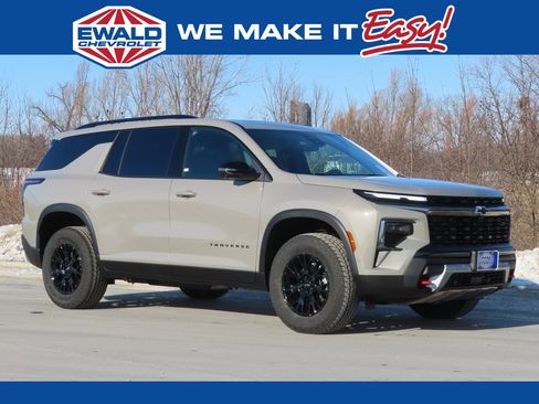 New 2026 Chevrolet Traverse Z71 w/ Enhanced Driving Package image 1