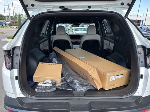 New 2026 Hyundai Tucson Limited image 8