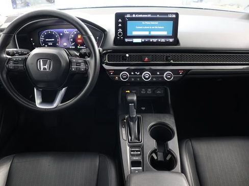Used 2024 Honda Civic Touring image 2