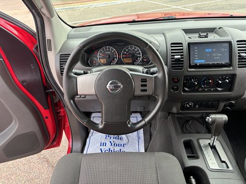 Used 2007 Nissan Frontier NISMO AWD/4WD image 15