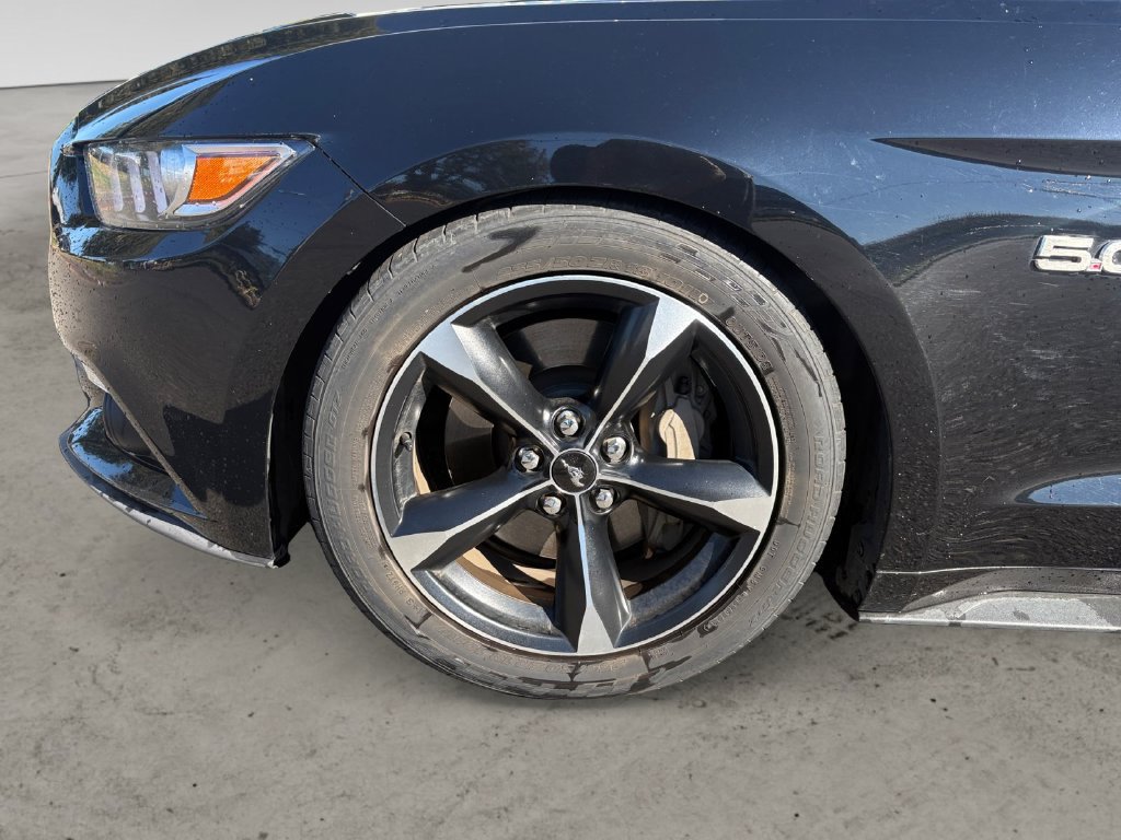 Used 2016 Ford Mustang GT Premium w/ Equipment Group 401A RWD image 9