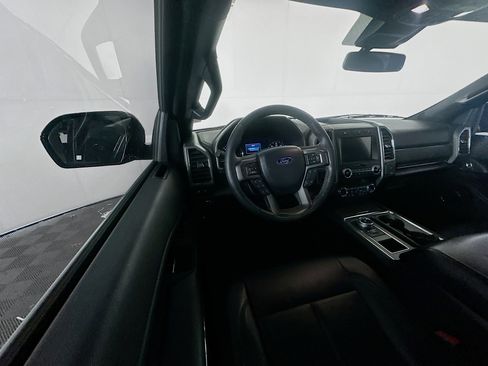 Used 2020 Ford Expedition XLT w/ Equipment Group 202A image 18