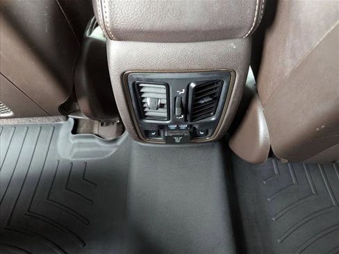 Used 2014 Jeep Grand Cherokee Summit image 17