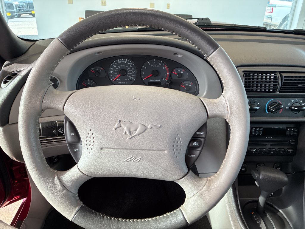 Used 2004 Ford Mustang GT RWD image 15