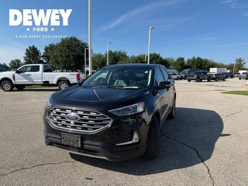 Used 2020 Ford Edge Titanium w/ Equipment Group 301A AWD/4WD image 3