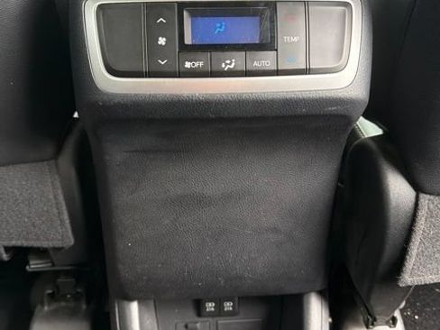 Certified 2018 Toyota Highlander XLE AWD/4WD image 8