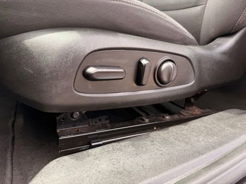 Used 2021 Chevrolet Malibu LT FWD image 13