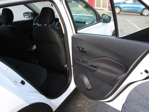 Certified 2025 Nissan Kicks Play S FWD image 29