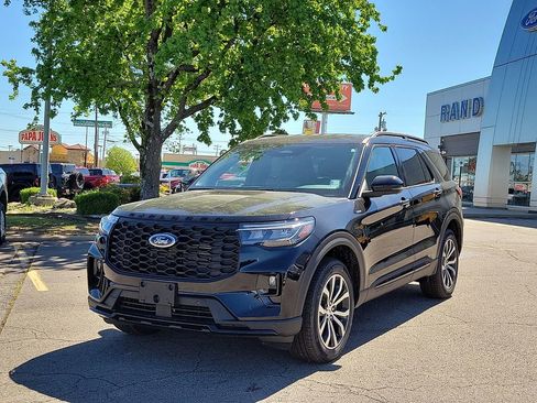 New 2026 Ford Explorer ST-Line AWD/4WD image 2