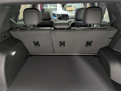 New 2026 Chevrolet Equinox LT w/ Convenience Package II image 15