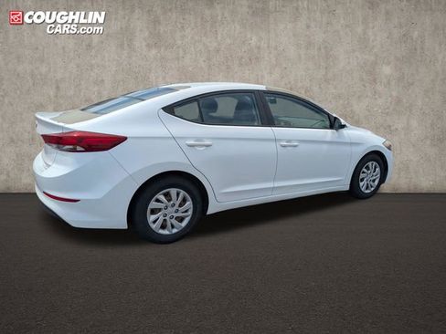 Used 2017 Hyundai Elantra SE FWD image 8