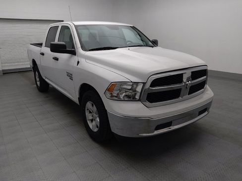 Used 2022 RAM 1500 Classic SLT RWD image 13
