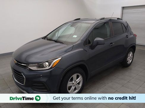 Used 2021 Chevrolet Trax LT w/ LT Convenience Package FWD image 1