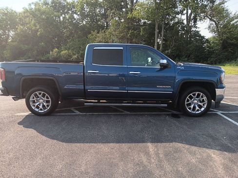 Used 2017 GMC Sierra 1500 SLT w/ SLT Premium Package AWD/4WD image 5