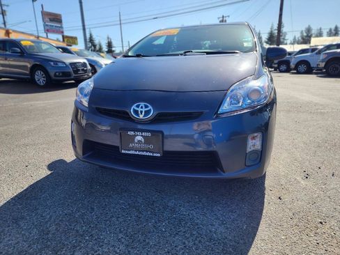 Used 2010 Toyota Prius FWD image 2