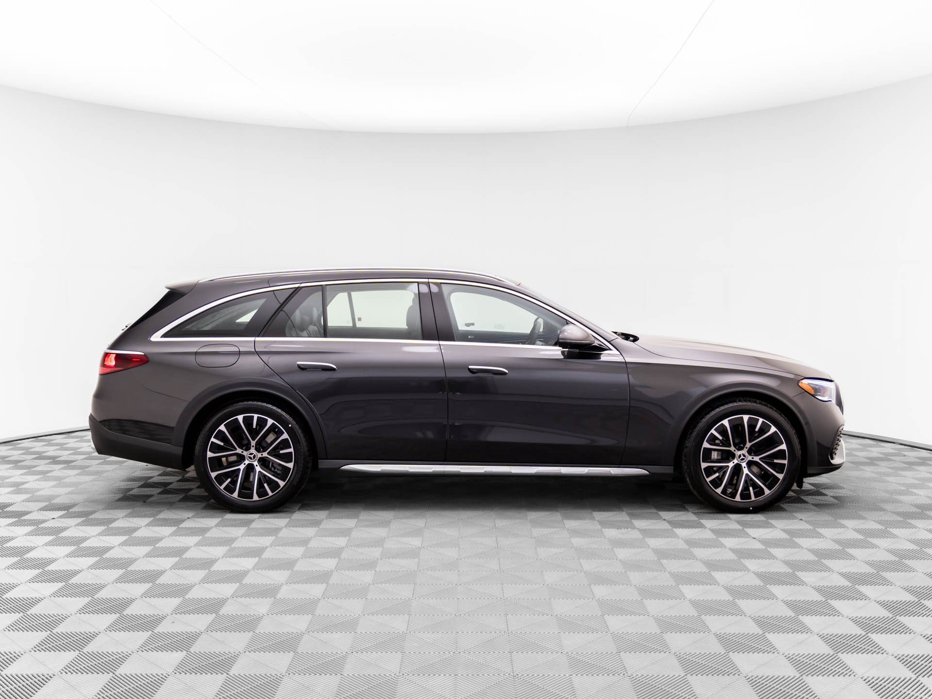 Certified 2025 Mercedes-Benz E 450 4MATIC All-Terrain Wagon image 6
