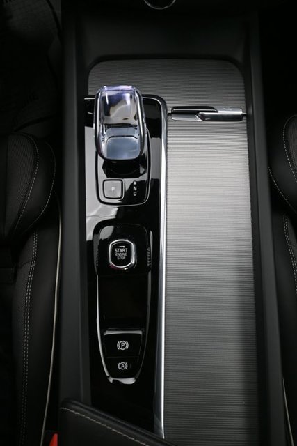 Certified 2024 Volvo S60 B5 Plus w/ Climate Package FWD image 11