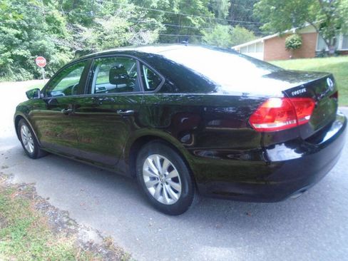 Used 2013 Volkswagen Passat 2.5 S FWD image 7