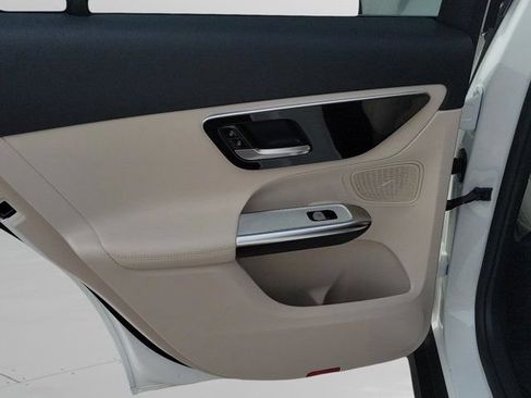 Certified 2026 Mercedes-Benz GLC 300 image 27