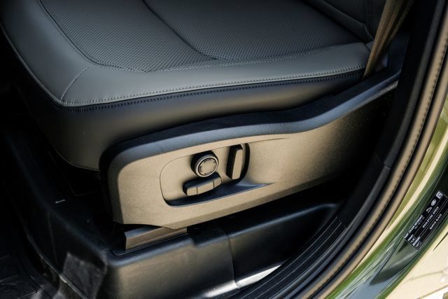 New 2026 Land Rover Defender 110 S AWD/4WD image 48