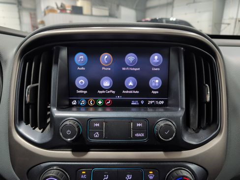 Used 2019 Chevrolet Colorado Z71 image 11