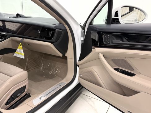New 2026 Porsche Panamera 4 image 22