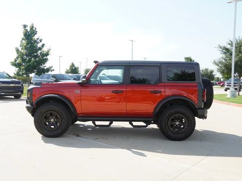 Used 2023 Ford Bronco Wildtrak AWD/4WD image 6