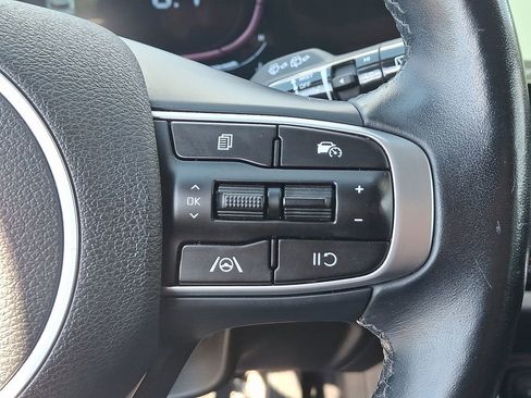 Used 2023 Kia Sportage EX image 24