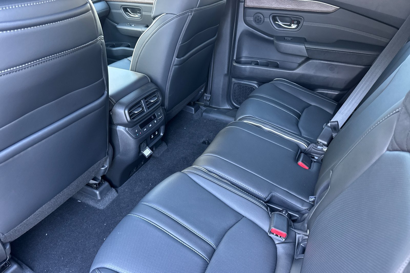 New 2026 Honda Pilot Elite image 13