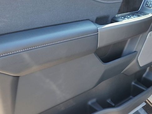 New 2026 Ford F250 Lariat w/ Black Appearance Package image 15