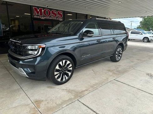 Certified 2025 Ford Expedition Max Platinum w/ Driver's Package AWD/4WD image 1