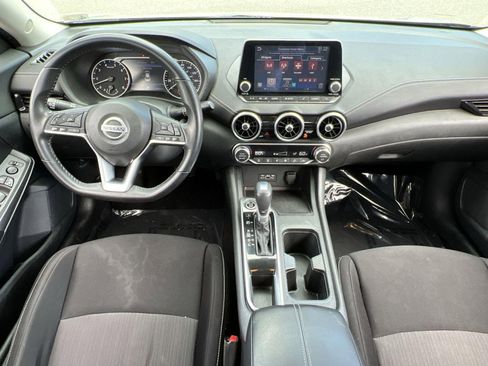 Used 2021 Nissan Sentra SV image 24
