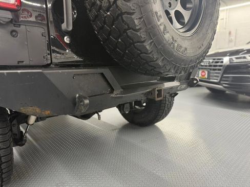 Used 2015 Jeep Wrangler Unlimited Sahara w/ Dual Top Group image 15