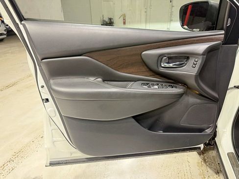 Used 2021 Nissan Murano Platinum w/ Cargo Package image 29