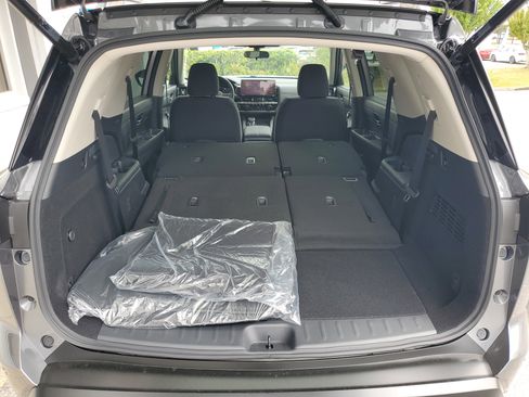 New 2026 Nissan Pathfinder SV FWD image 5