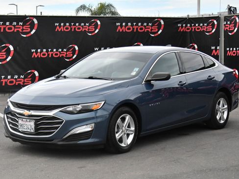 Used 2024 Chevrolet Malibu LS image 3