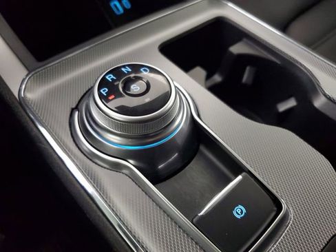 Used 2021 Ford Edge SEL w/ Convenience Package image 32